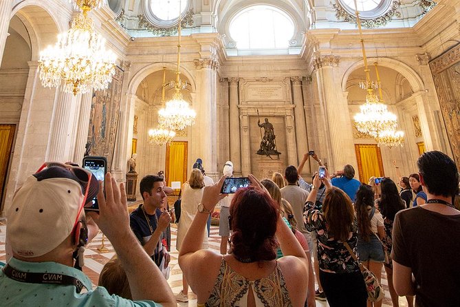 Madrid: Royal Palace Expert Guided Tour with Optional Tapas - Royal Palace of Madrid: 3,478 Rooms, A Guided Route You Can Follow