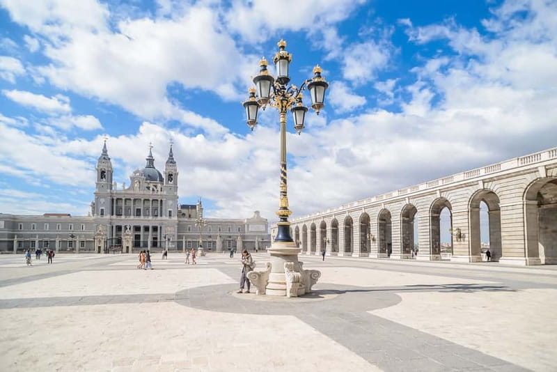 Madrid: Royal Palace Expert Guided Tour with Skip-the-Line - Photo Stops in a Palace Designed for Stages