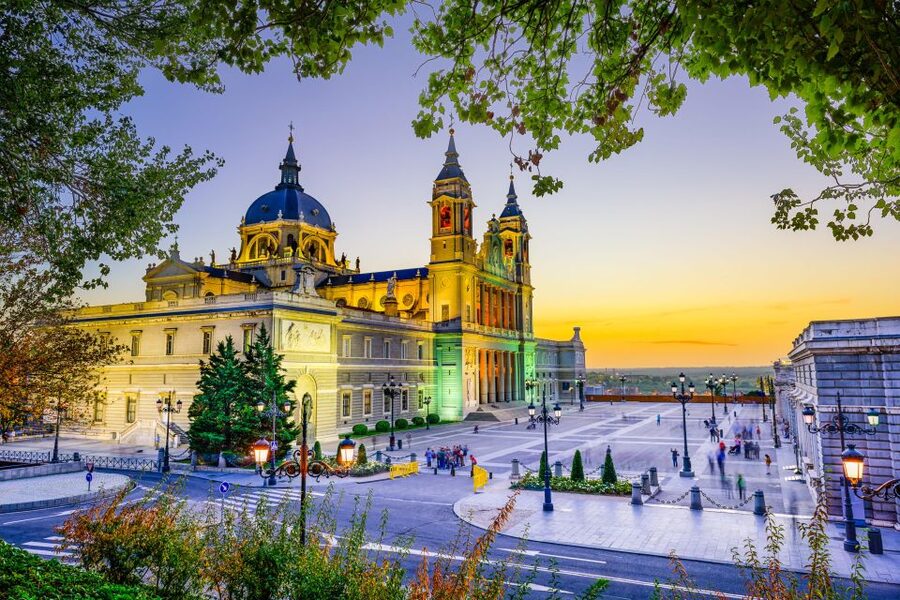 Madrid: Royal Palace Guided Tour with Entry Ticket - Royal Palace Magic in a Tight 2-Hour Small Group