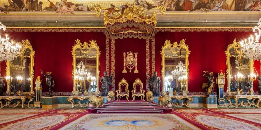 Madrid: Royal Palace Guided Tour with Entry Ticket - Practical Notes: Timing, What to Wear, and How to Handle Bags