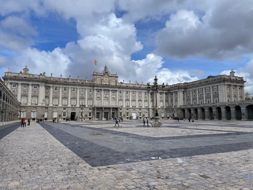 Madrid: Royal Palace tour - semi private or private - From Royal Armoury Square to the Main Staircase