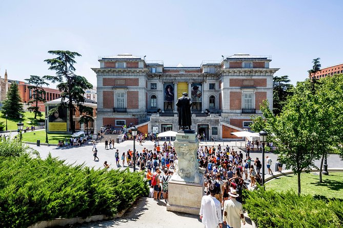 Madrid Sightseeing Tour with Royal Palace Skip the Line Ticket - How the guide style can change your experience (and what to do)