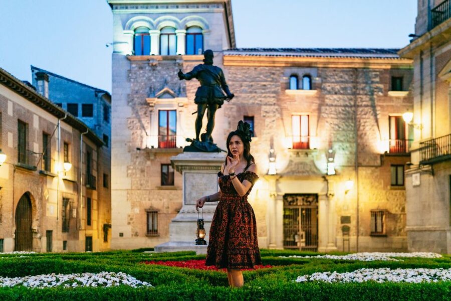 Madrid: Spanish Inquisition and Legends Evening Walking Tour - Why Spanish Inquisition legends feel different in Madrid at night