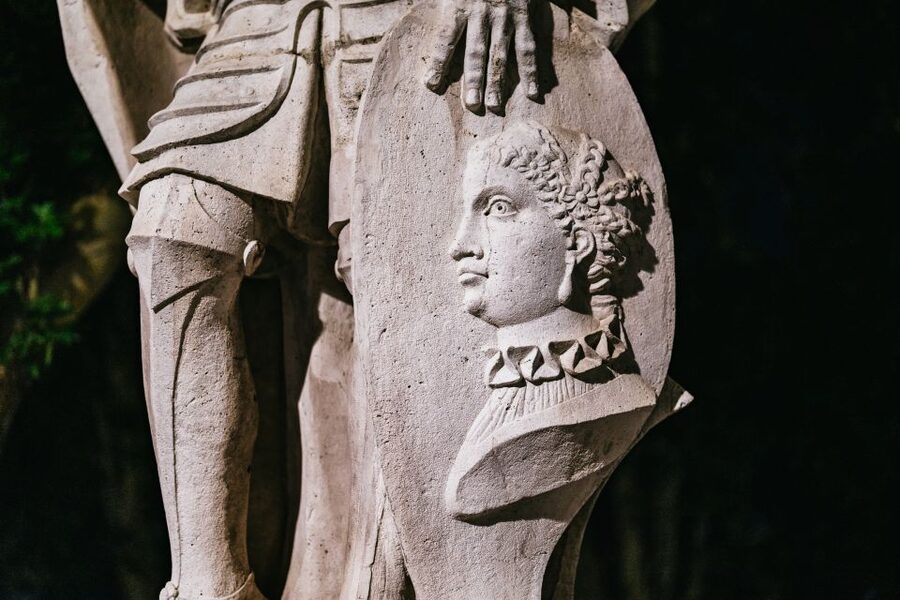 Madrid: Spanish Inquisition and Legends Evening Walking Tour - What you actually hear: ghost stories, murder mystery, and local superstition