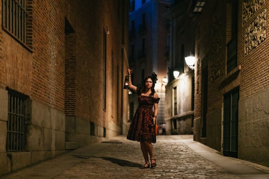 Madrid: Spanish Inquisition and Legends Evening Walking Tour - The guides make the difference: Daniel, Violetta, Violeta, Beatrice, and Eneya