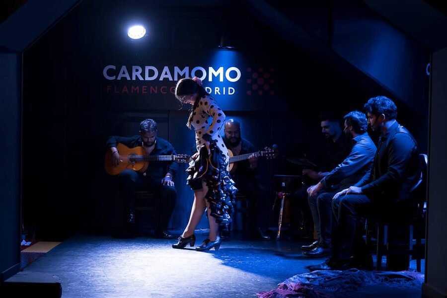 Madrid: Tablao Cardamomo Flamenco Show with 1 drink included - Getting there and your simple game plan for a one-hour show