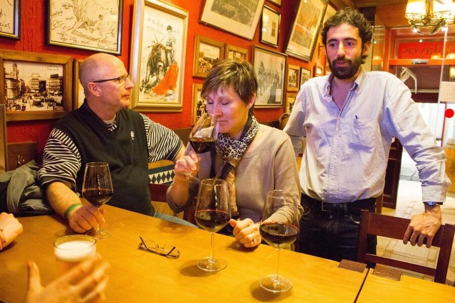 Madrid: Tapas & Wine Tasting Tour with Local Guide - Quick reasons this Madrid tapas tour is easy to love