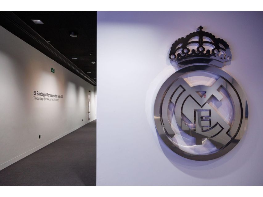 Madrid: Tour Bernabéu Entry Ticket - Optional professional souvenir photo and the shop reality check