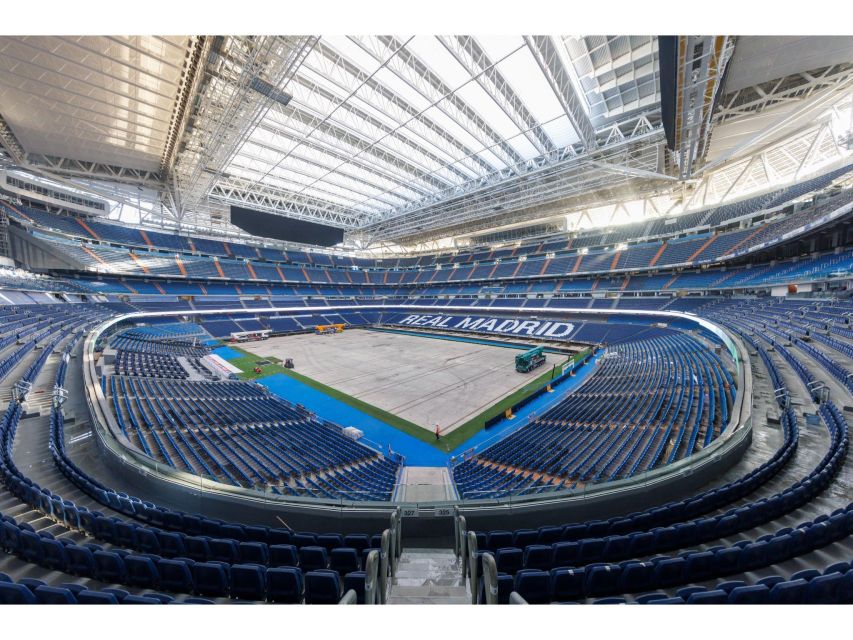 Madrid: Tour Bernabéu Entry Ticket - Food, Starbucks, and how to stitch this into a full Madrid day