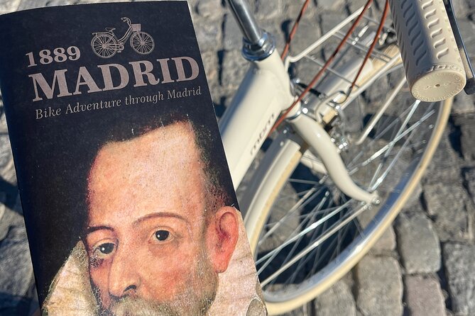 Madrid : Vintage Bikes Rentals with Old Map - The Ride Itself: Old Quarters, 12 Map Points, and Short Stops That Matter