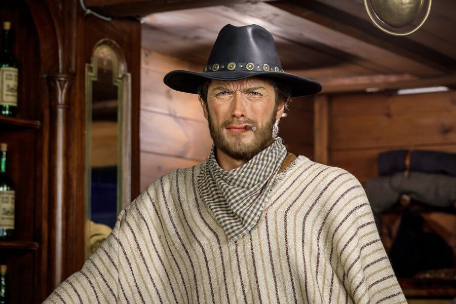 Madrid: Wax Museum Entry Ticket - Your best photo route through history, monarchs, and famous explorers