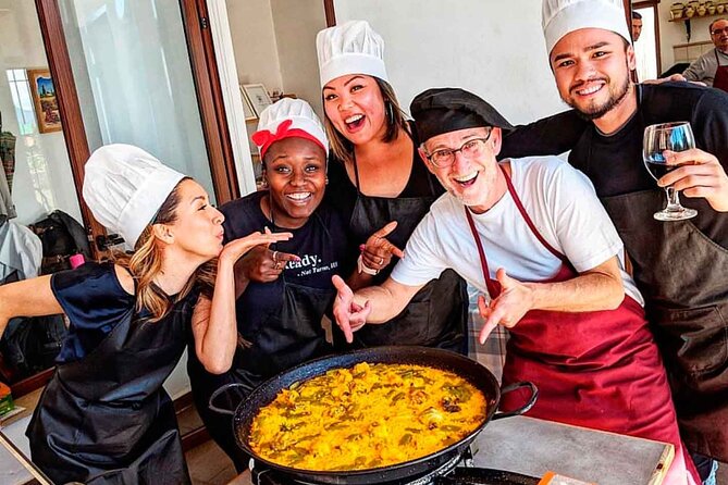 Paella Workshop with Bottomless Sangria in Central Madrid - Sangria first: flavor balance, not just mixing