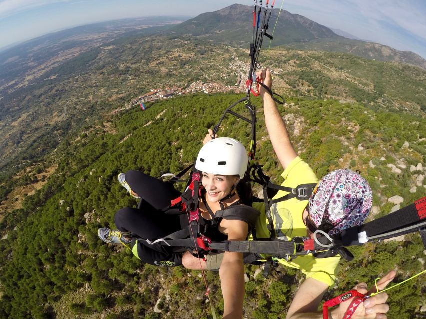 Paragliding Tandem Flight from Madrid - Cebreros or Somosierra: how the wind picks your route