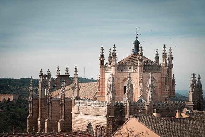 Private: Toledo Monumental Tour - Santa María la Blanca Synagogue: tolerance, architecture, and a brief breath of calm