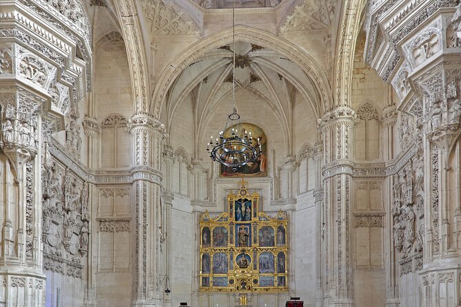 Private: Toledo Monumental Tour - Plaza de Zocodover to the casco histórico: how the walking portion sets you up