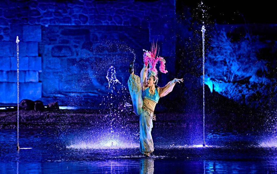 Puy du Fou España and El Sueño de Toledo Entry - El Sueño de Toledo night show: 1,500 years on a massive stage