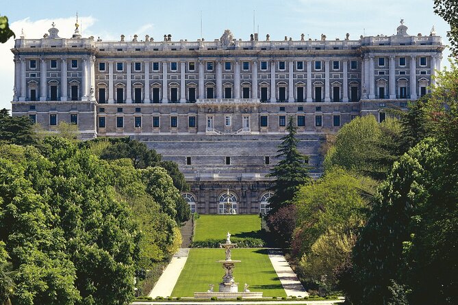 Royal Palace of Madrid Early Entrance Tour Skip-The-Line Ticket - Why the guide route matters in the Royal Armory area