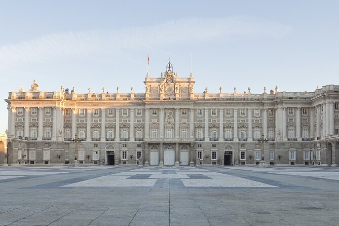 Royal Palace of Madrid Early Entrance Tour Skip-The-Line Ticket - How to get the best experience, practical tips that pay off