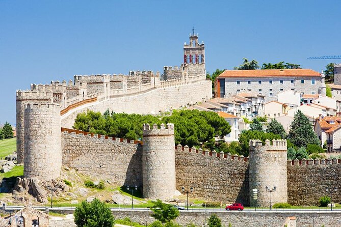 Segovia and Avila Private Tour with Lunch and Hotel Pick up from Madrid - Early Scenery Stop at the Sierra de Guadarrama