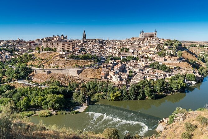 Segovia, Avila & Toledo: Small Group Guided Tour from Madrid - Ávila after Toledo, walls first, and a calmer kind of awe