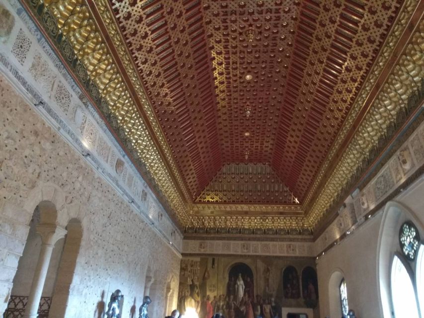 Segovia: Guided Walking Tour with Cathedral & Alcázar Entry - Plaza Mayor to Cathedral: getting the city’s story before you step inside