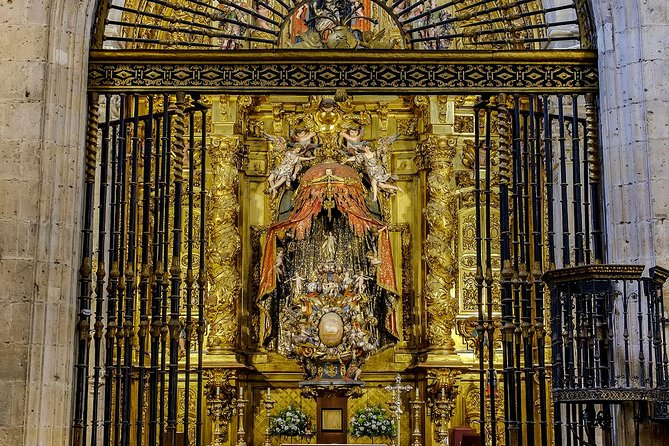 Skip the Line Admission Ticket to Cathedral of Segovia - The late Gothic cloister and the Gil de Hontañón tombs