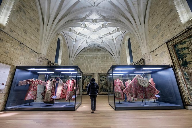 Skip the Line Admission Ticket to Cathedral of Segovia - How to get your self guided route right (QR map and scanning)