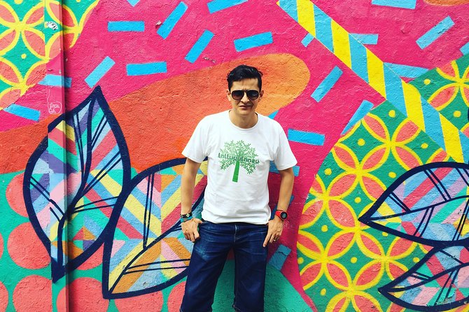 Street Art Guided Tour in Madrid - Lavapiés on foot: why the neighborhood matters