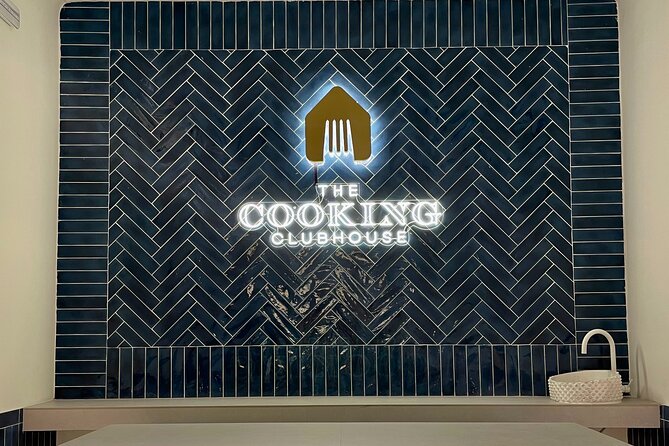 Taste of Spain: Tapas Cooking Class with Bottomless Wine Pairing - Who this Madrid cooking class fits best
