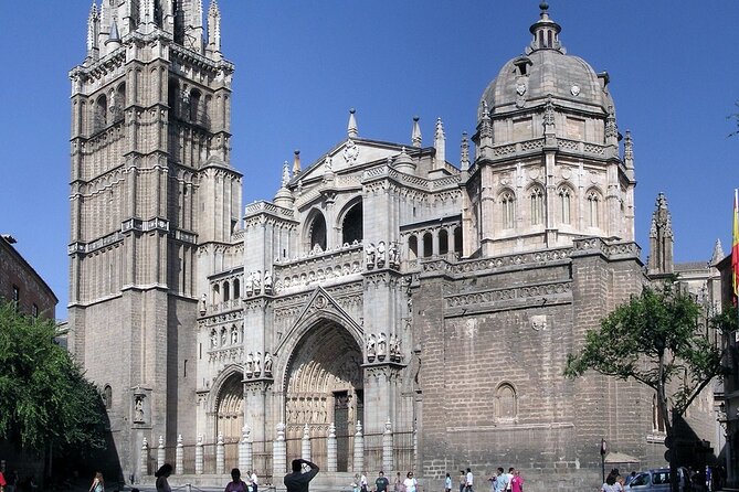 Toledo Half Day Tour with Cathedral, St Tome Church & Synagoge - Santo Tomé Church: Mudéjar bells and El Greco’s set piece