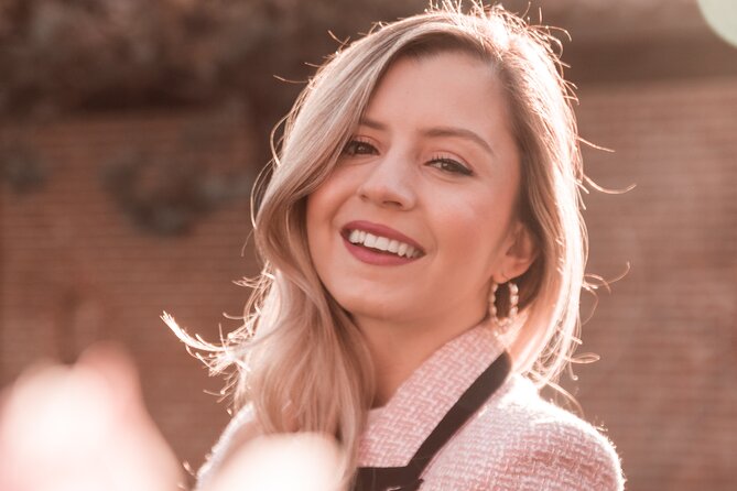 Vacation photographer. Madrid Photo Shoot. Take home more than just a selfie! - Plaza Mayor at the right moment: history you can actually photograph