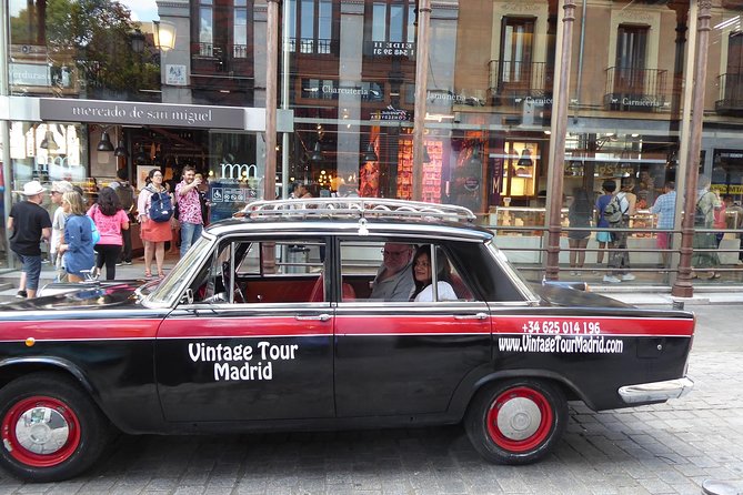 Vintage Tour Madrid Taxi 1500 - The private route, and what customization really means