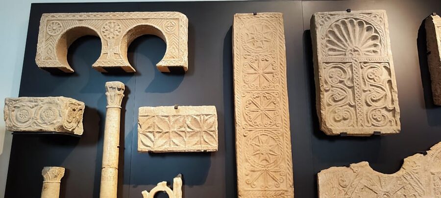 Visit the National Archaeological Museum in Madrid - Roman sculpture courtyard: seeing classical art as a room